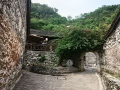 -高荡千年布依古寨旅游景区