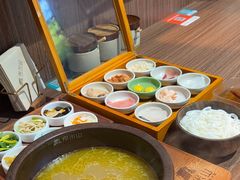 -良米山·云南野生菌过桥米线(上海首店)