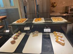 面包甜点陈列柜-金石国际大酒店·金丽自助餐厅