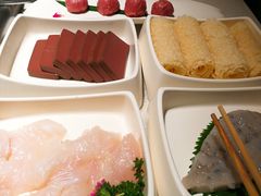 -海底捞火锅鲜切牛肉主题店(长寿路店)