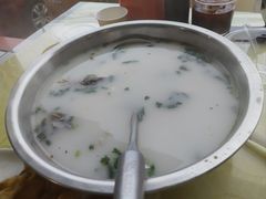 -雪湖煜辰鱼头老店(雪野湖店)