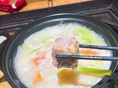 -有一锅·野生菌黑山羊腊排骨火锅(古城北门店)