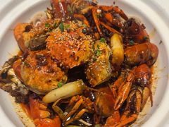 -肥肥虾庄·金牌油焖大虾(汉街SKP店)