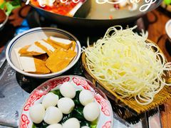 -袁山山重庆火锅(丈八北路店)