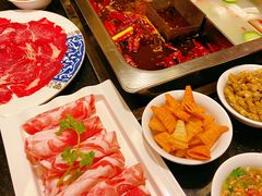 -百年川椒重庆老火锅(光谷店)