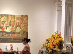 -Cuc Gach Quan Restaurant
