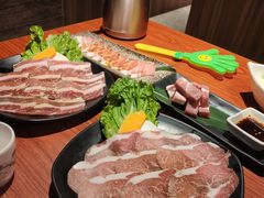 -山之屋炭火烧肉·生啤畅饮(大朗万科中央公园店)