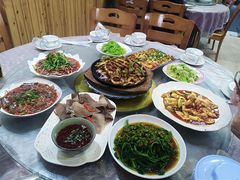 -洪霞餐馆