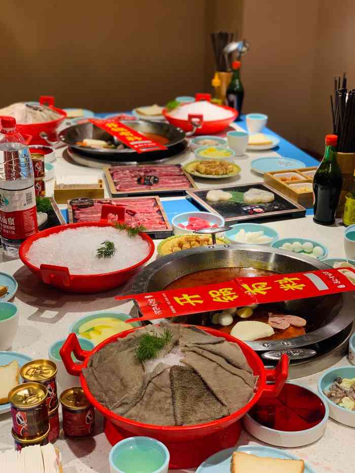 泥巴小院市井火锅(万科魅力城店)-"在联联上团的券,门店不大,天天从