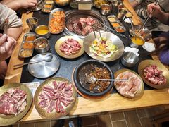 -韩烧牛中牛·甄选黑牛烤肉(黑金店)