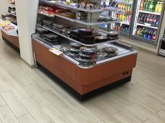 -全家便利店(长江西路店)