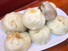 咸蛋黄超人包-老陶包子铺(南大西南村店)