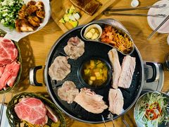 -江南猪肉商会无限续吃(弘大店)