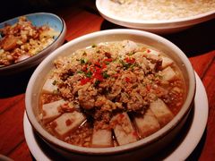 蒜泥香芋蒸黑猪仔排-外婆私房菜(新亚百货店)