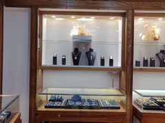 -品真阁华夏典当行(四通桥店)