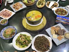 -三锅莊·牦牛肉火锅·香格里拉特色藏餐宴请餐厅(昆明创始店)