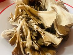 -毛辣果·贵州红酸汤牛肉火锅(西单店)