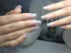 -星辰·新中式美甲美睫工作室