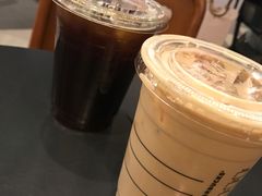 -星巴克(上海虹桥新天地二店)
