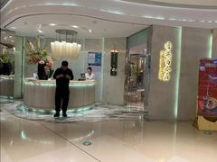 -香港百合居(LCM置汇旭辉广场店)