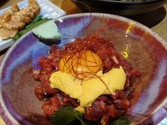 生牛肉拌海胆-九州酒场ひこぞう(2号店)