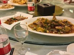 -顺峰海鲜酒楼(省府店)