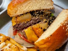 -三勾JJJ Burger&Coffee(梅溪湖店)