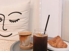 -red donkey coffee