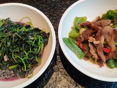 -鱼鲜饭香·招牌汽锅剁椒鱼头王