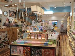 -猫的天空之城概念书店(束河店)