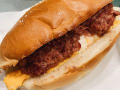 招牌咸牛肉芝士猪仔包-华嫂冰室(尖沙咀店)