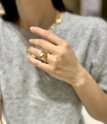 -周生生Chow Sang Sang(先天下店)