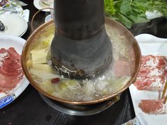 -楼外楼大刀肉传统火锅居(繁荣路店)