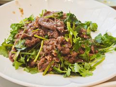 香菜雪龙牛肉-泓历皇朝酒店(东亭店)