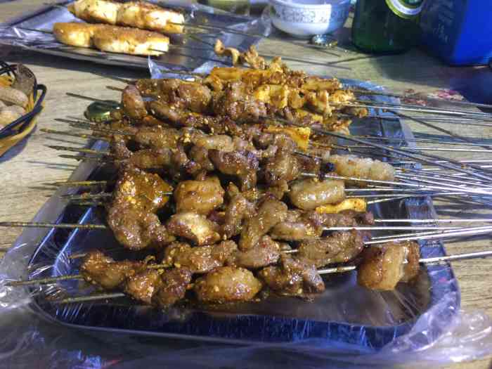 小二烧烤火锅烤羊腿-"夏天离不开大排档!吉林最有特色的清真美食.