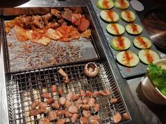-张牌牌·东北烤肉小吃市集(金楠天街店)