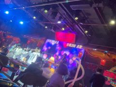 -喜鹊音乐酒馆(西街店)