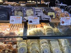 -巴黎贝甜(华堂新辰汇店)