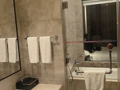 -蓝蔻酒店(深圳东站布吉万象汇店)