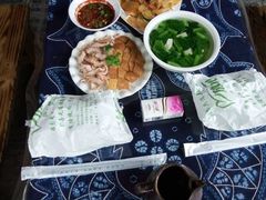 -杨老大生皮白族菜