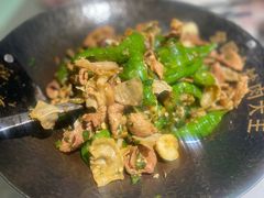 -费大厨辣椒炒肉(高铁吾悦广场店)
