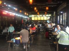 大堂-龙抄手(文殊坊店)