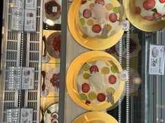 -花花卷卷·鲜食蛋糕(静安久光百货店)