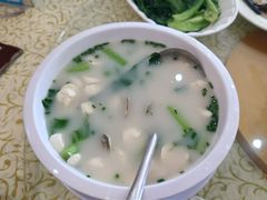 -鹏城人家海鲜酒家·23年老字号(较场尾店)