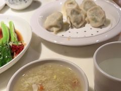 -日丰园海肠水饺·老字号大连海鲜(银泰城店)