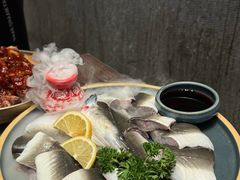 -草家酱蟹炭火烤肉店(珲春南路二店)