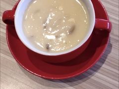 鸡茸蘑菇汤-必胜客(联投东方店)