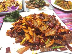 -香巴拉云南餐厅(华莱坞店)