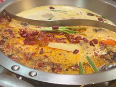 -沸炉重庆老火锅(军事博物馆店)