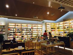 -猫的天空之城概念书店(印象城购物中心店)